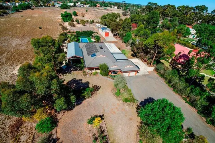 6 Wongalea Drive, Lara VIC 3212
