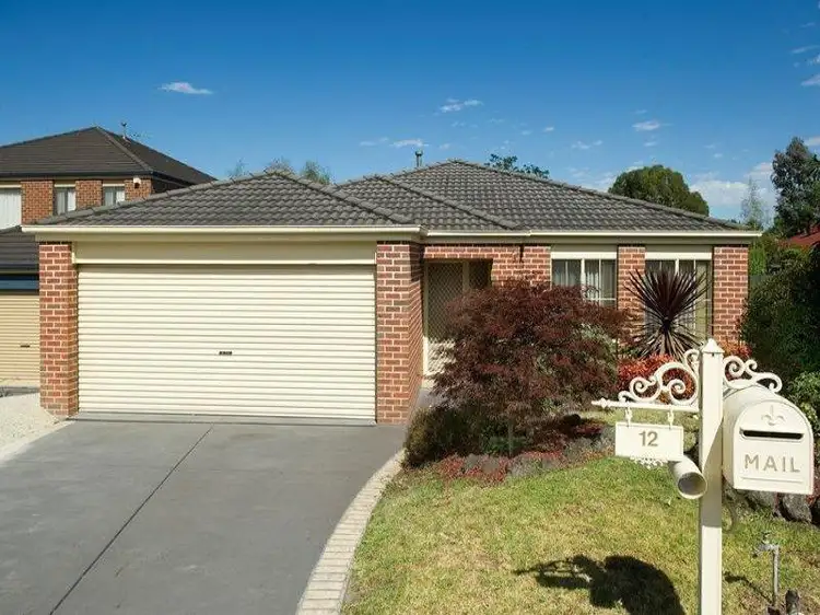 12 Darnley Way, Mooroolbark VIC 3138