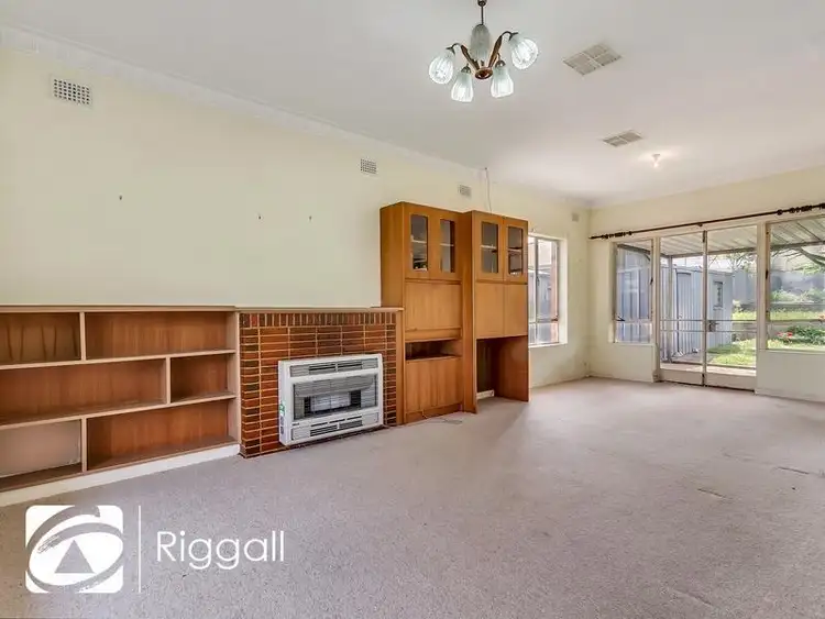 Second view of Homely house listing, 4 Hazel Street, Blair Athol SA 5084