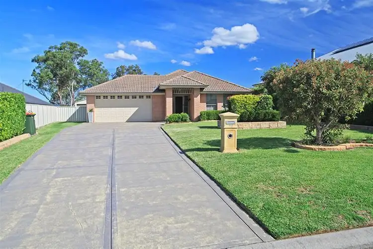 52 Diamond Circuit, Rutherford NSW 2320