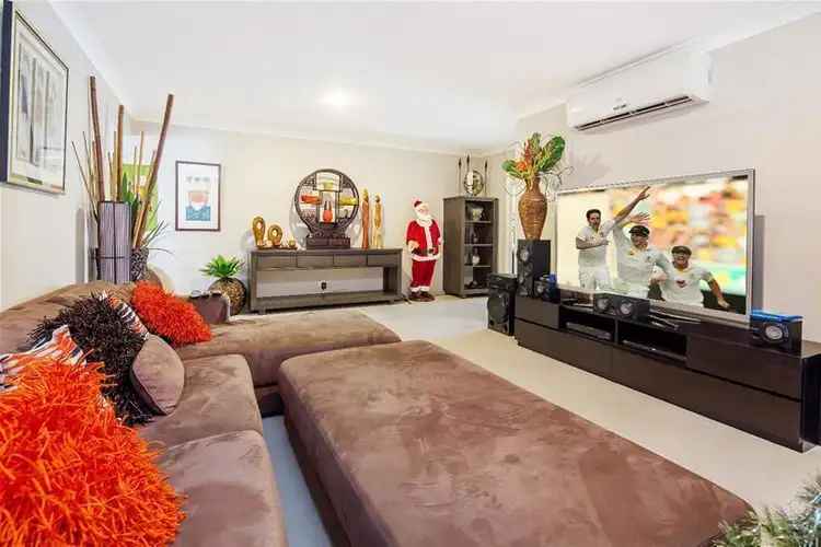 7 Taske Rise, Pacific Pines QLD 4211