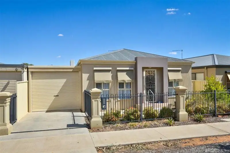 Main view of Homely house listing, 4/271-285 Tenth Street, Mildura VIC 3500