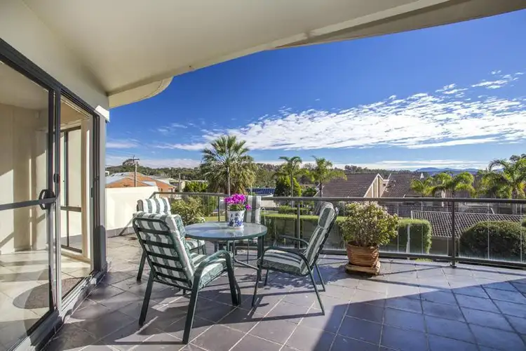 Second view of Homely unit listing, 18/5 Crag Road, Batehaven NSW 2536