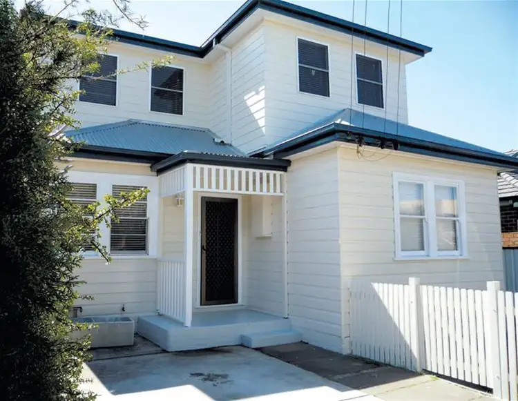 16A Hopkins Street, Merewether NSW 2291