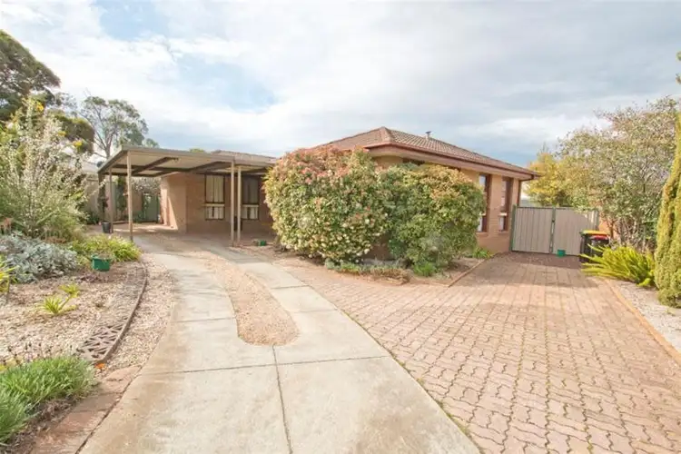 28 Rathdowne Circuit, Melton West VIC 3337