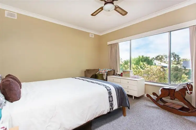Sixth view of Homely house listing, 8 Carbenet Drive, Hackham SA 5163
