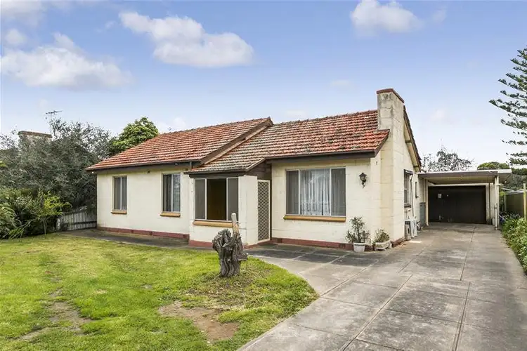 7 Inverness Avenue, Marion SA 5043
