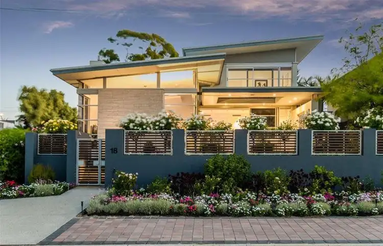 18 Cricklewood Way, Carine WA 6020