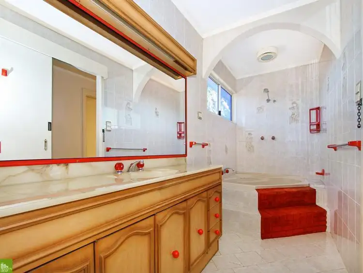 Fourth view of Homely house listing, 1 Bardess Crescent, Farmborough Heights NSW 2526