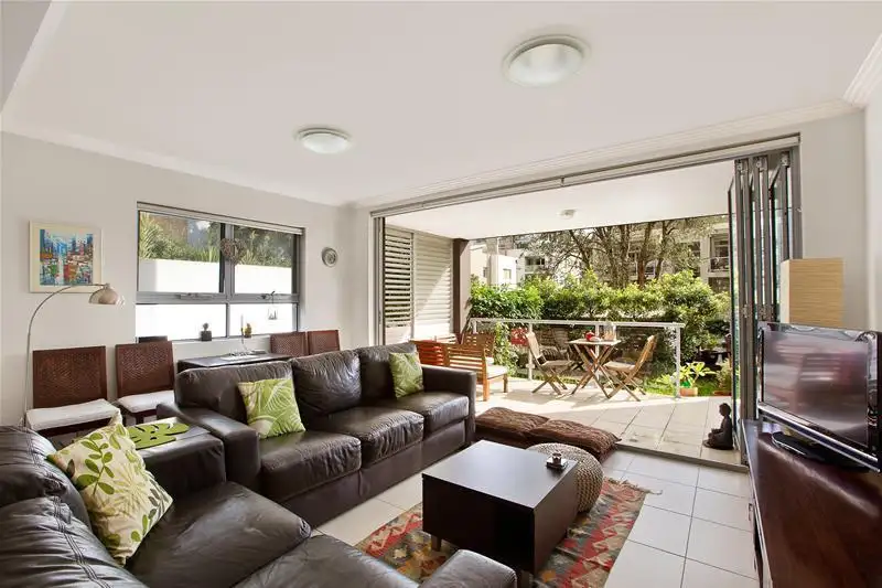 Main view of Homely unit listing, 1/31-33 Sturdee Parade, Dee Why NSW 2099