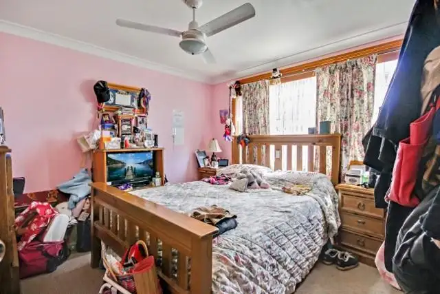 Fifth view of Homely house listing, 5 Gymea Crescent, Mannering Park NSW 2259