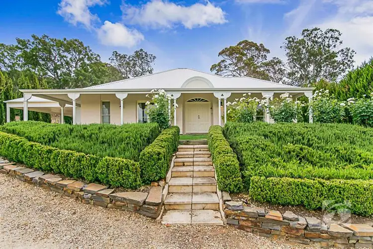 25 Waterford Avenue, Mount Barker SA 5251