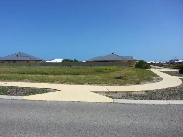 6 Adriana Parade, Jurien Bay WA 6516