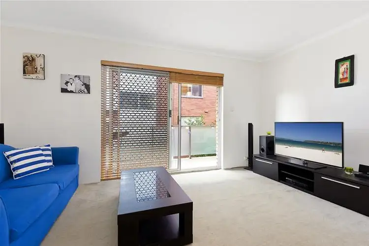 Third view of Homely unit listing, 4/113 Oaks Avenue, Dee Why NSW 2099