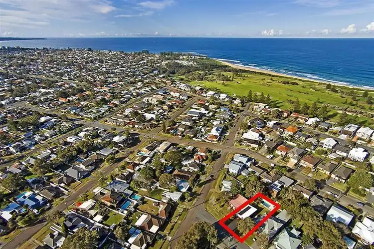 Sixth view of Homely house listing, 4 Lord Street, Shelly Beach NSW 2261