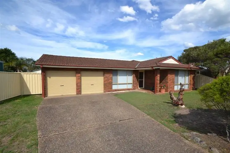 6 Woolstencraft Street, Shoalhaven Heads NSW 2535