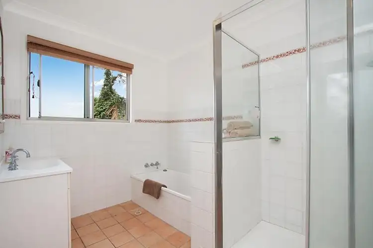 Sixth view of Homely house listing, 2/27 Fifth Avenue, Palm Beach QLD 4221