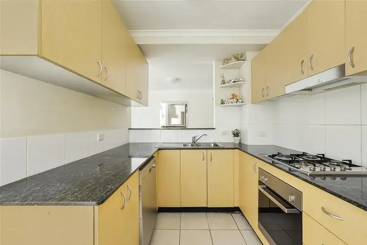 Fourth view of Homely unit listing, 10/58-60 Oaks Avenue, Dee Why NSW 2099