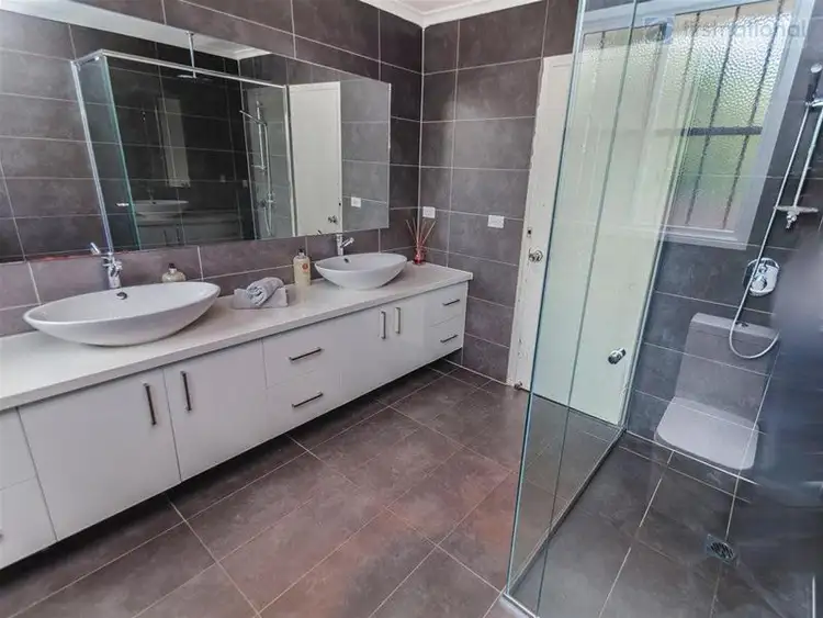 Seventh view of Homely house listing, 3 Coram Court, Meadow Heights VIC 3048
