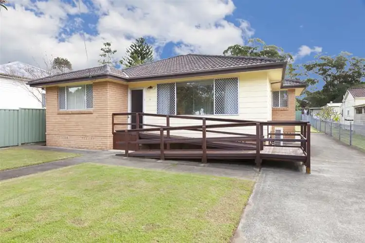 15 River Road, Shoalhaven Heads NSW 2535