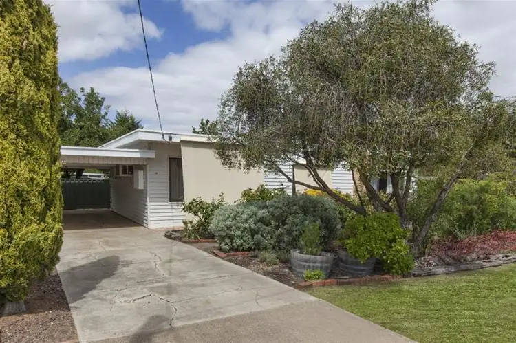38 McGibbony Street, Ararat VIC 3377