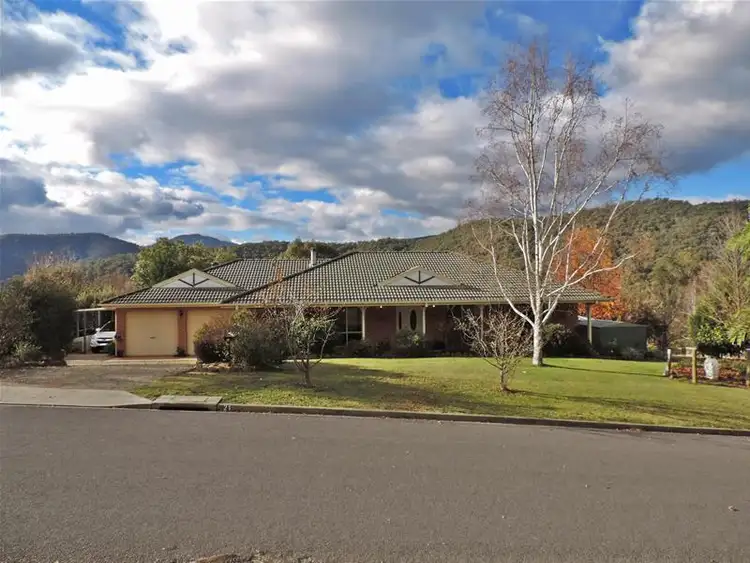 21 Mystic Lane, Bright VIC 3741