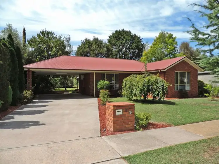 8 Mount Porepunkah Road, Bright VIC 3741
