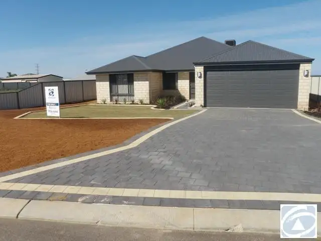 39 Weeloo Road, Waggrakine WA 6530