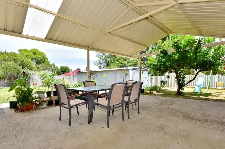 42 Moira Avenue, Forrestfield WA 6058