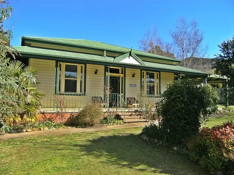 12A Park Street, Bright VIC 3741