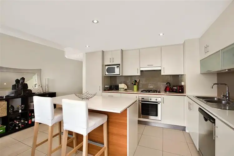 Third view of Homely unit listing, 1/31-33 Sturdee Parade, Dee Why NSW 2099