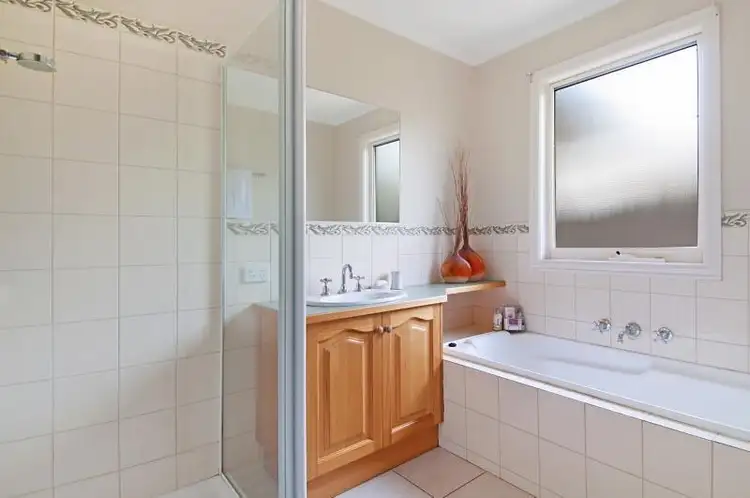 Fourth view of Homely house listing, 11 Arleon Court, Somerville VIC 3912