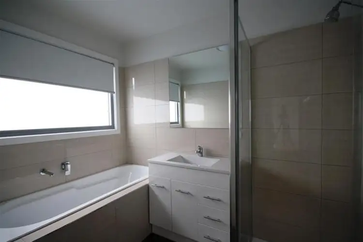 Sixth view of Homely townhouse listing, 2/14A Stevens Road, St Albans VIC 3021