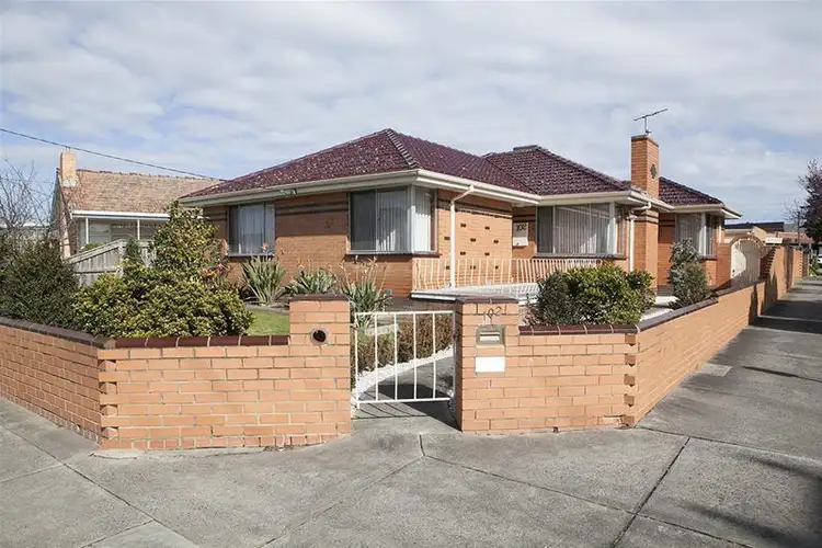 102 Gladstone Road, Dandenong North VIC 3175