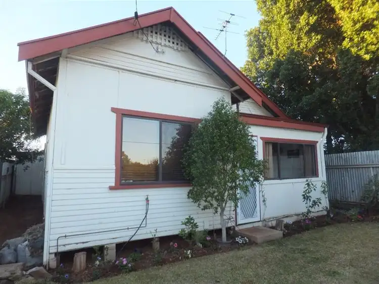 69 Davis Street, Boulder WA 6432