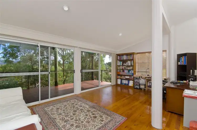 5 Corrigin Court, Elanora QLD 4221