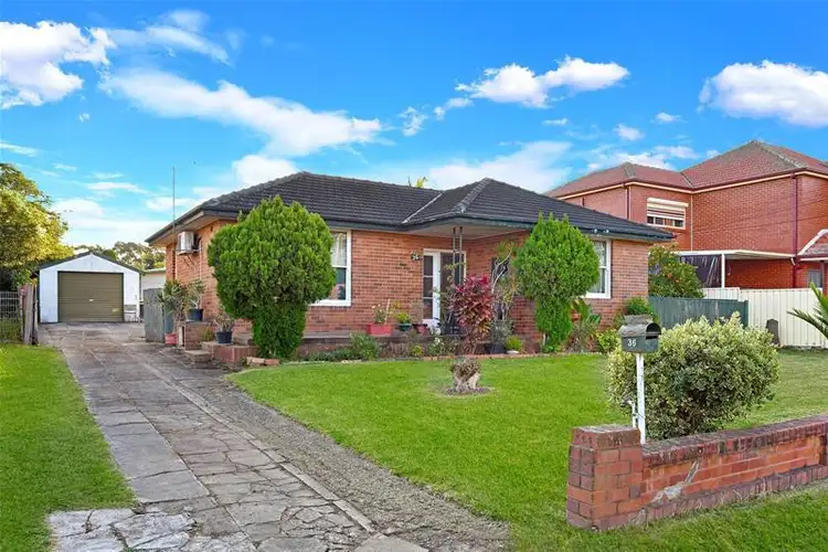 36 Goonaroi Street, Villawood NSW 2163
