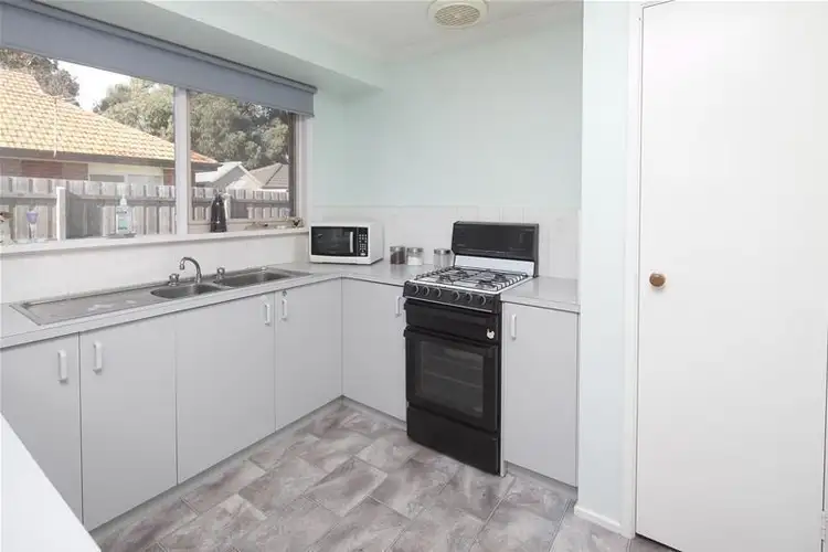 Seventh view of Homely house listing, 8 Gumnut Court, Berwick VIC 3806