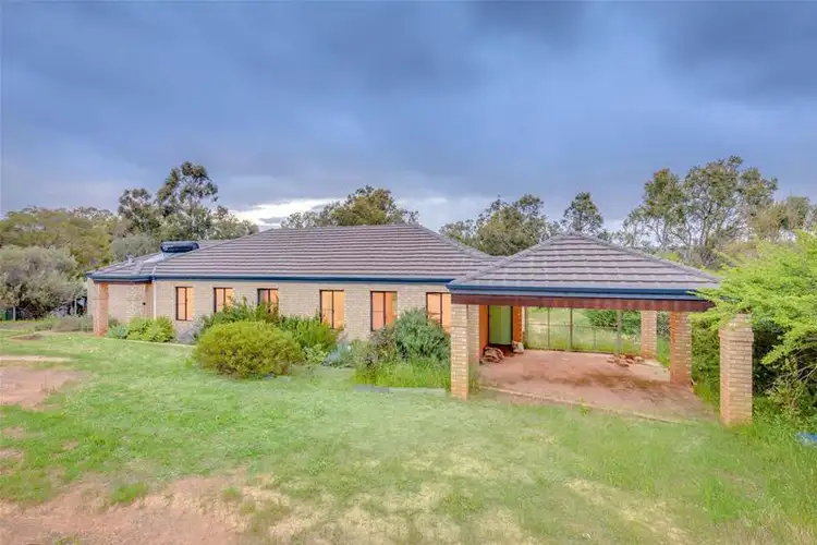 6 Russelia Way, Roleystone WA 6111