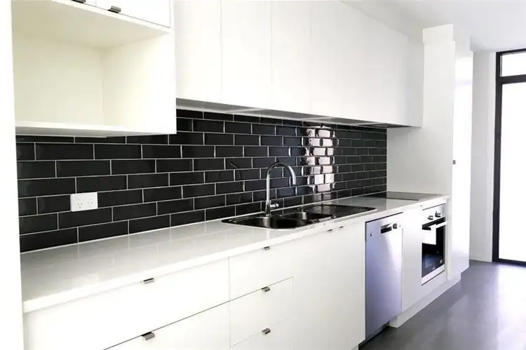 Sixth view of Homely townhouse listing, 2/122 Park Beach Road, Coffs Harbour NSW 2450