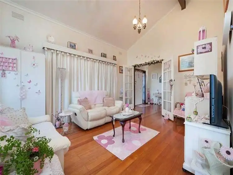 Fourth view of Homely house listing, 1 Fraser Court, Sunbury VIC 3429
