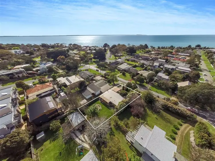 5 Ligar Street, Dromana VIC 3936
