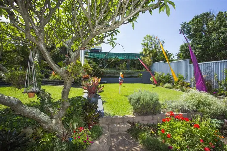 Second view of Homely house listing, 32 Hutchinson Street, Redhead NSW 2290