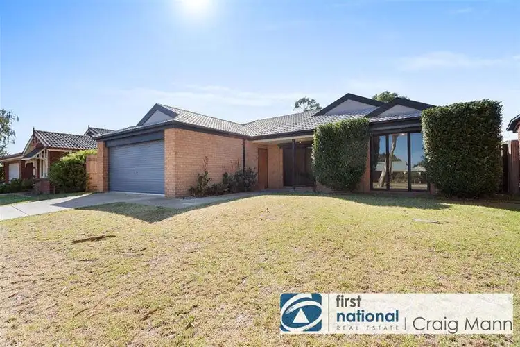 16 Arlene Drive, Skye VIC 3977