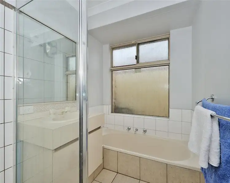 Seventh view of Homely house listing, 5 Brahmin Glade, Stratton WA 6056