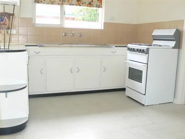 Fifth view of Homely house listing, 1 Dennis Court, Clarence Gardens SA 5039