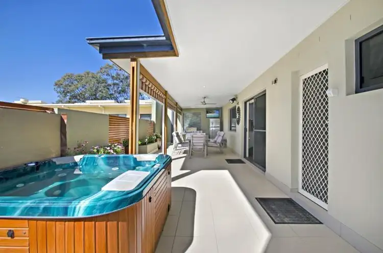 Main view of Homely apartment listing, 4/615 Ocean Drive, North Haven NSW 2443