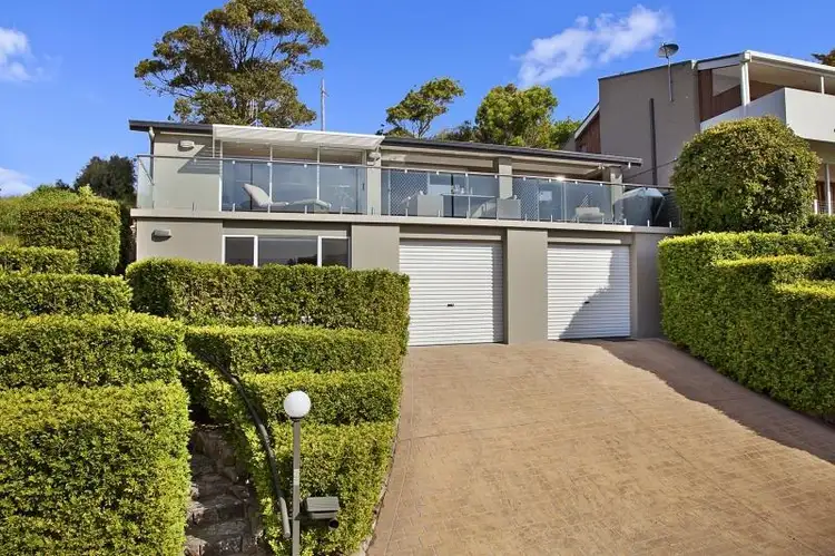 33 Rowan Lane  (Off Rowan Crescent), Merewether NSW 2291