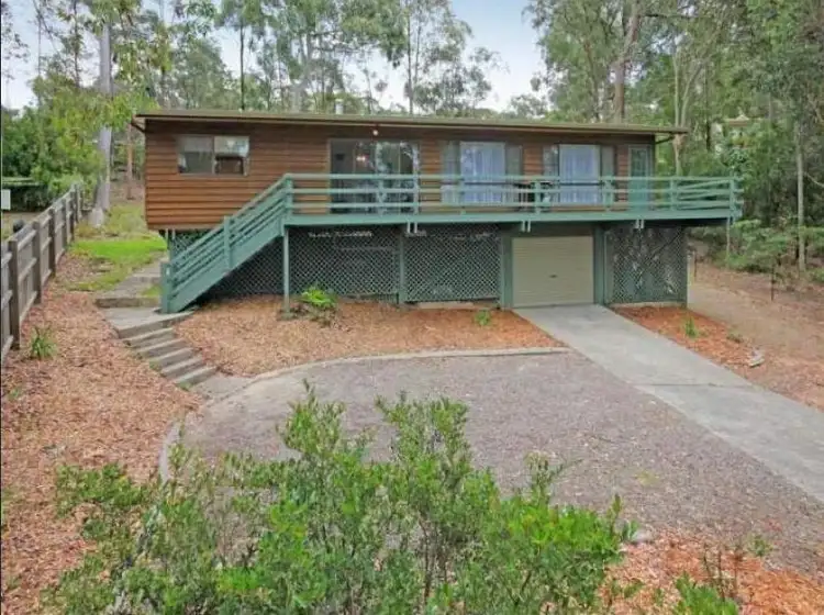 24 Johnson Place, Surf Beach NSW 2536