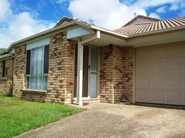 2/1 Old Kent Road, Upper Coomera QLD 4209